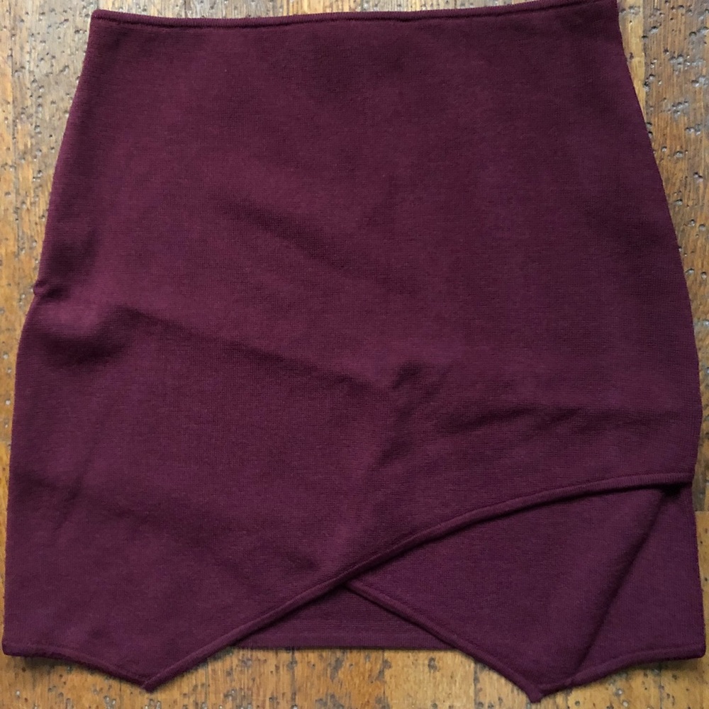 JOA maroon envelop skirt